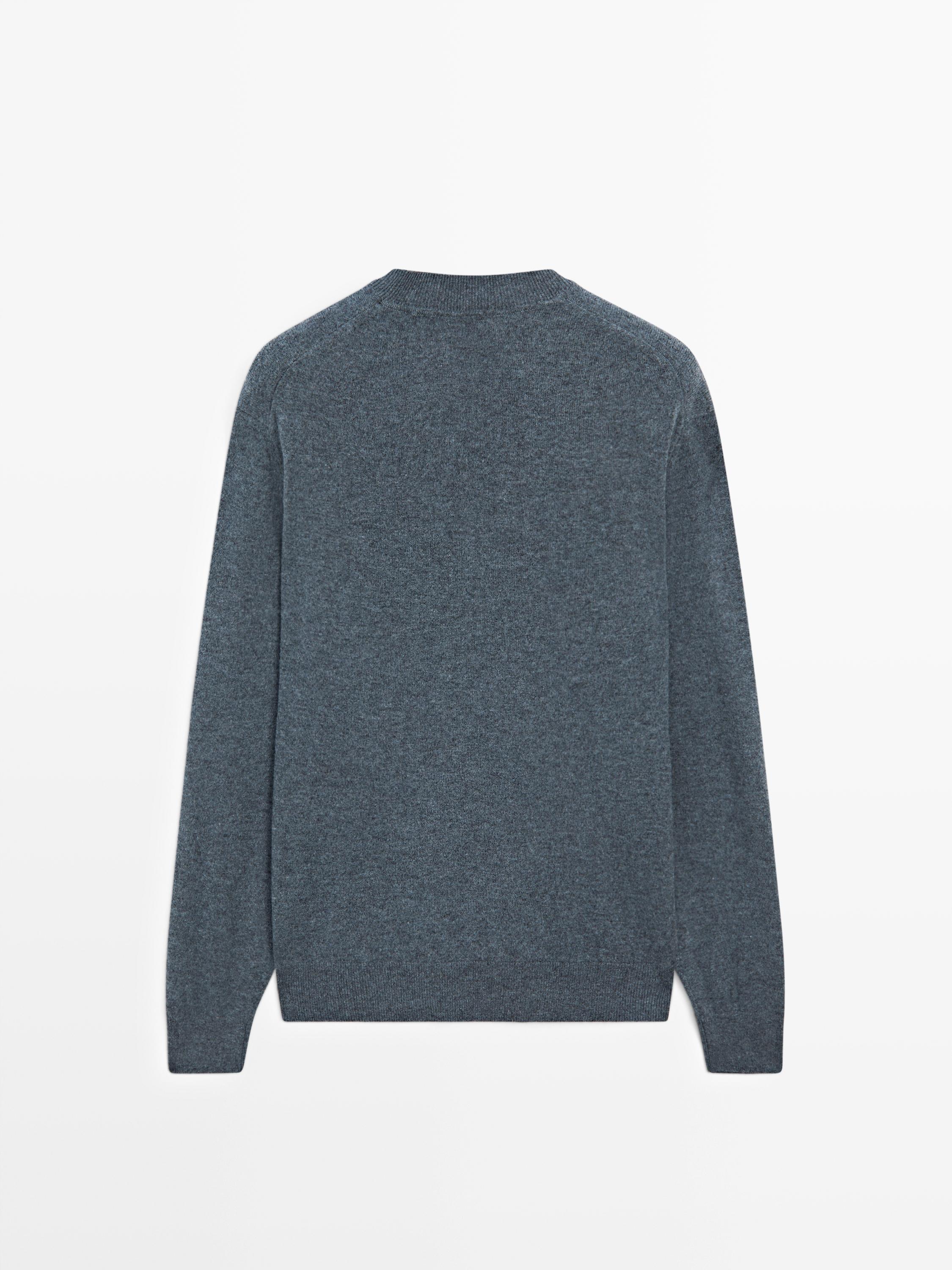 Knit wool sweater with crew neck